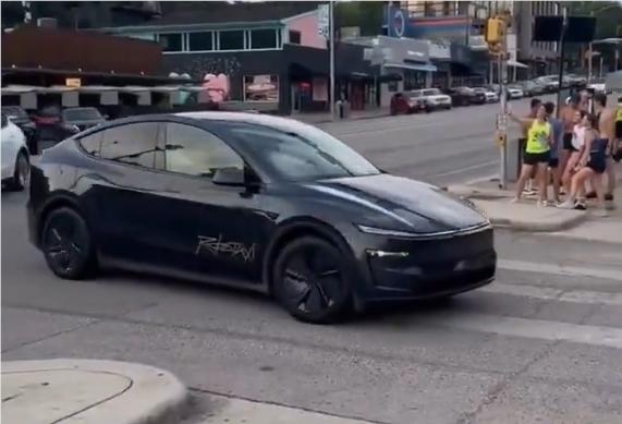 无人驾驶新突破！特斯拉无人 Robotaxi 即将在奥斯汀开启服务大幕